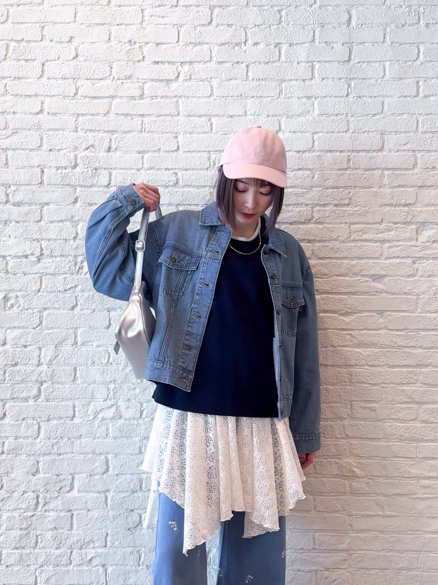 𝐜𝐡𝐢𝐤𝐚さんの「SHOO･LA･RUE｜【前後2WAYネック】レイヤードスタイルにおすすめ レースキャミチュニック」を使ったコーディネート