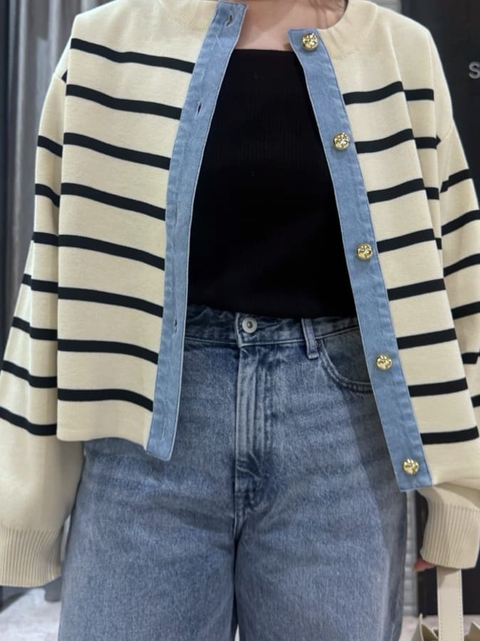 chさんの「THE SHOP TK｜【羽織るだけでこなれ感を演出】デニム切替カーディガン」を使ったコーディネート