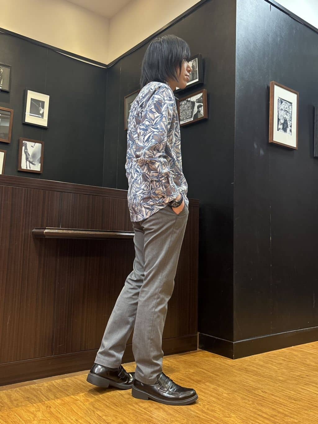 moritaさんの「TAKEO KIKUCHI｜カカオ柄プリントシャツ」を使ったコーディネート