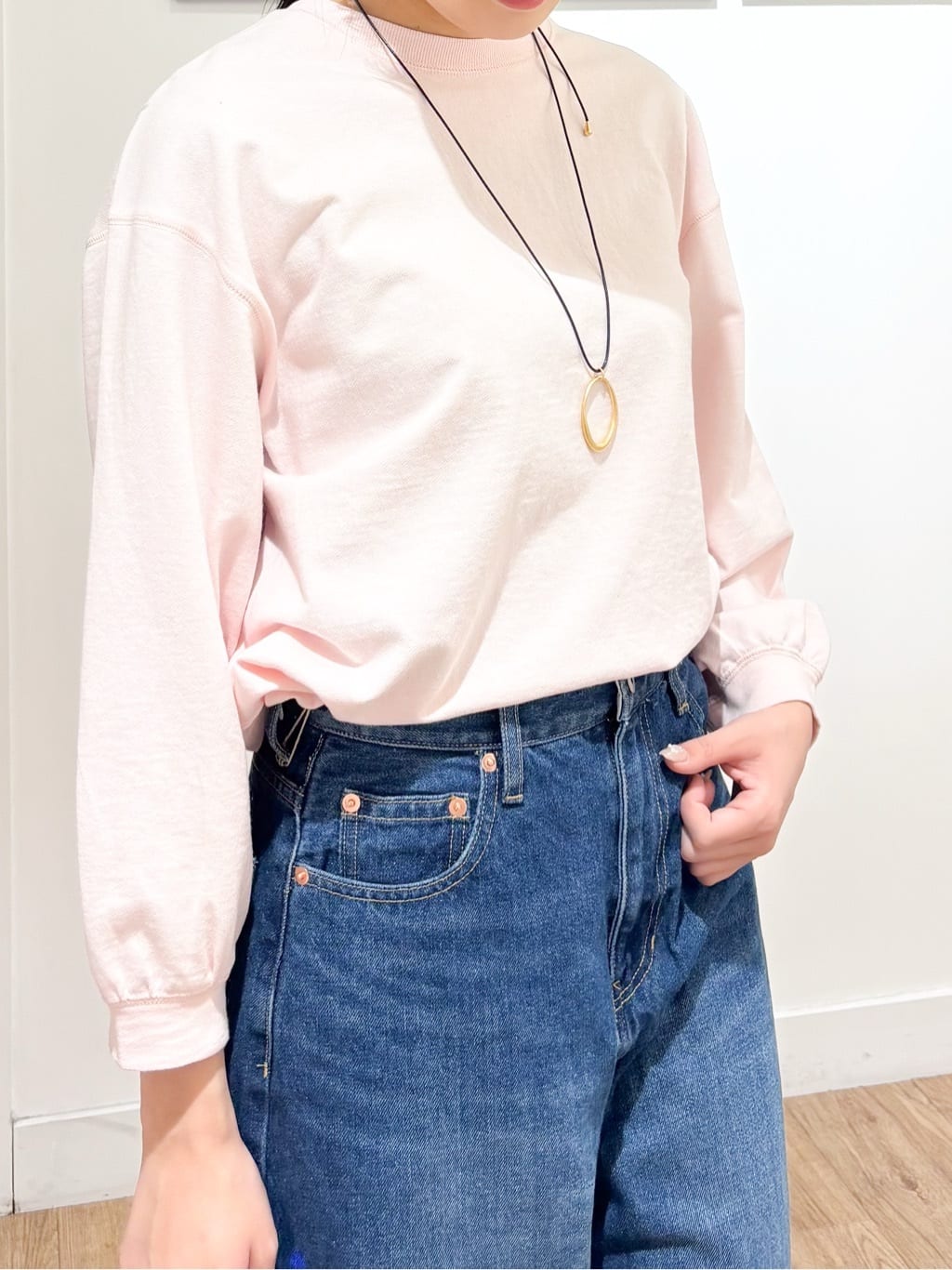 Ririkaさんの「Dessin｜【360度可愛い・洗える】バックヘンリーカットソー」を使ったコーディネート