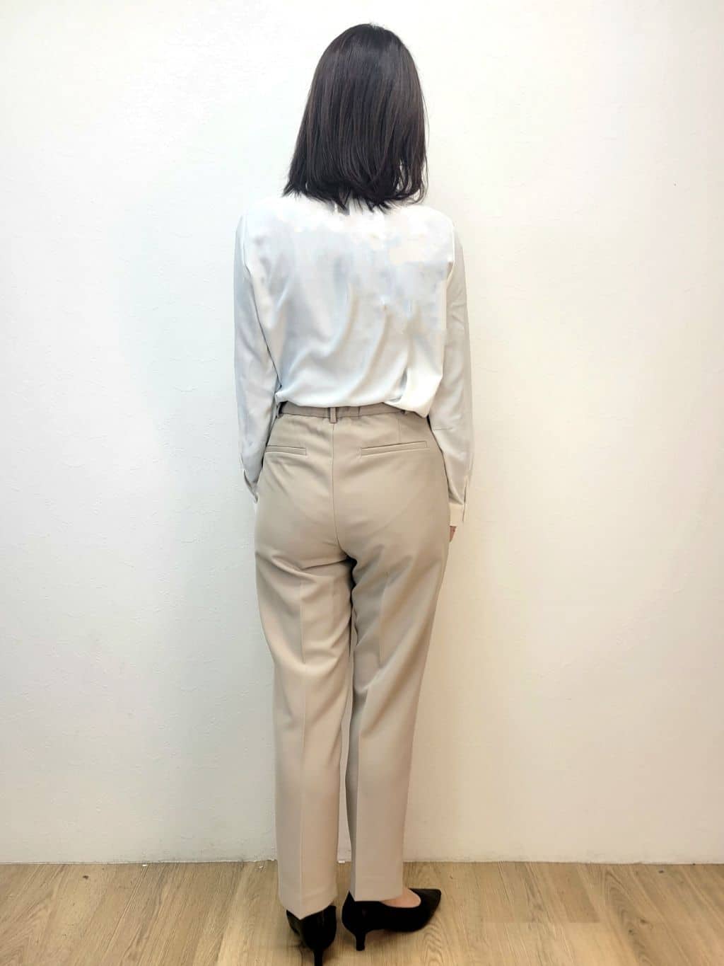 LISAさんの「OPAQUE.CLIP｜《通勤／セットアップ対応》 Vネックジャケット／ダブルクロス【洗濯機OK】」を使ったコーディネート
