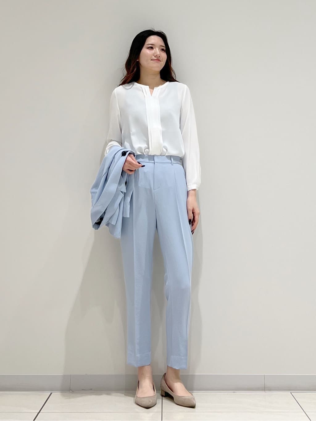 T.Kさんの「INDIVI｜【洗える／透けにくい】ジオメ柄プリントブラウス」を使ったコーディネート
