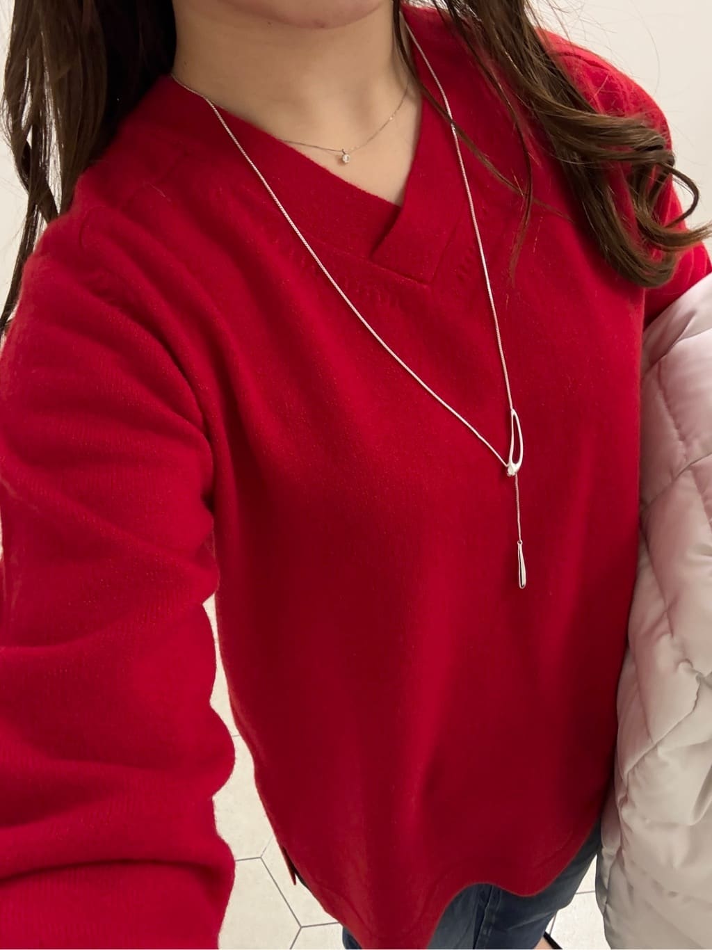 kahoさんの「INDIVI｜【洗える／チュニック丈／カシミヤ混】スリットデザインVネックニット」を使ったコーディネート