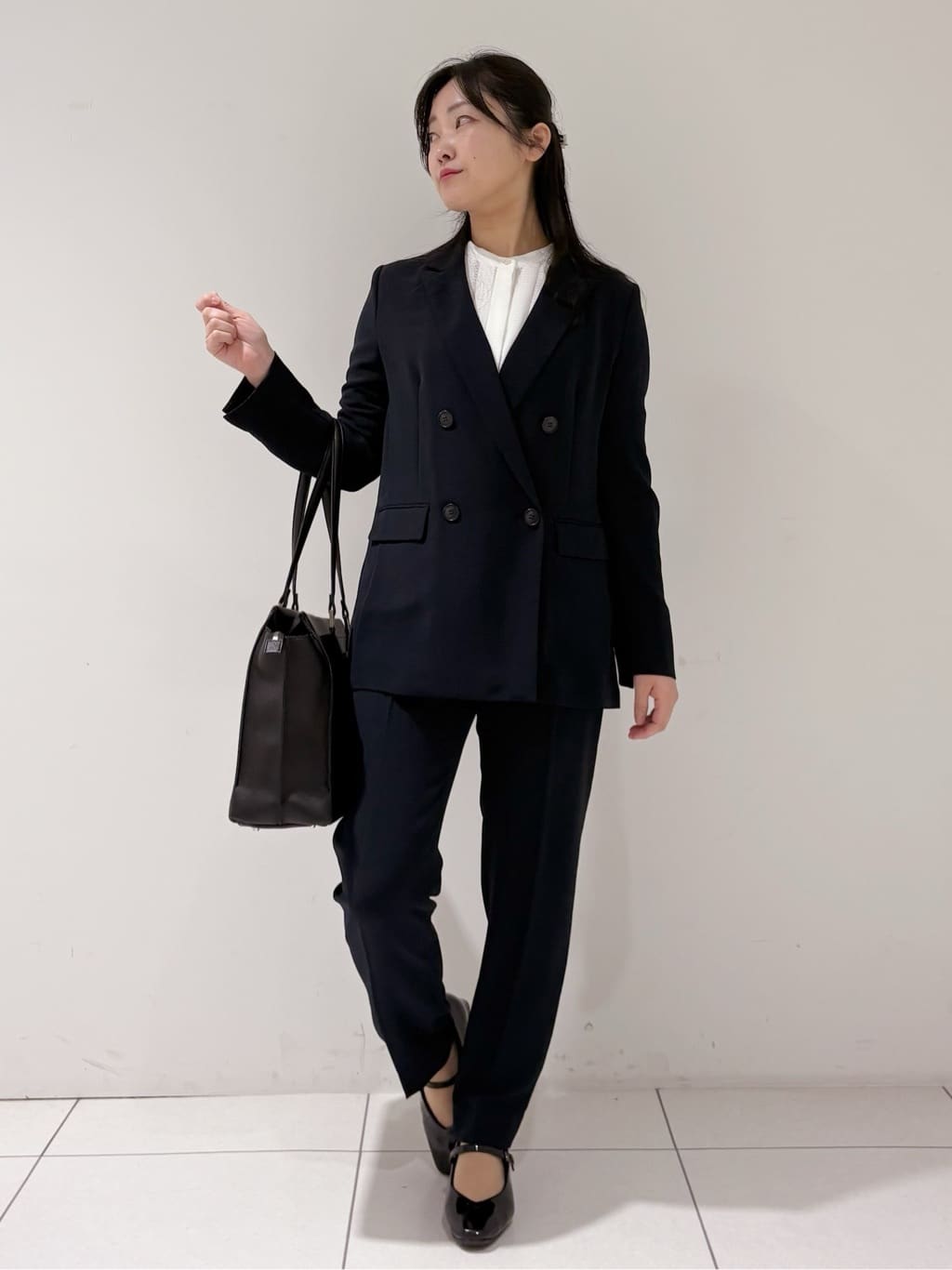 momokoさんの「INDIVI｜【洗える／多機能／SETUP可】着る日傘ダブルジャケット」を使ったコーディネート