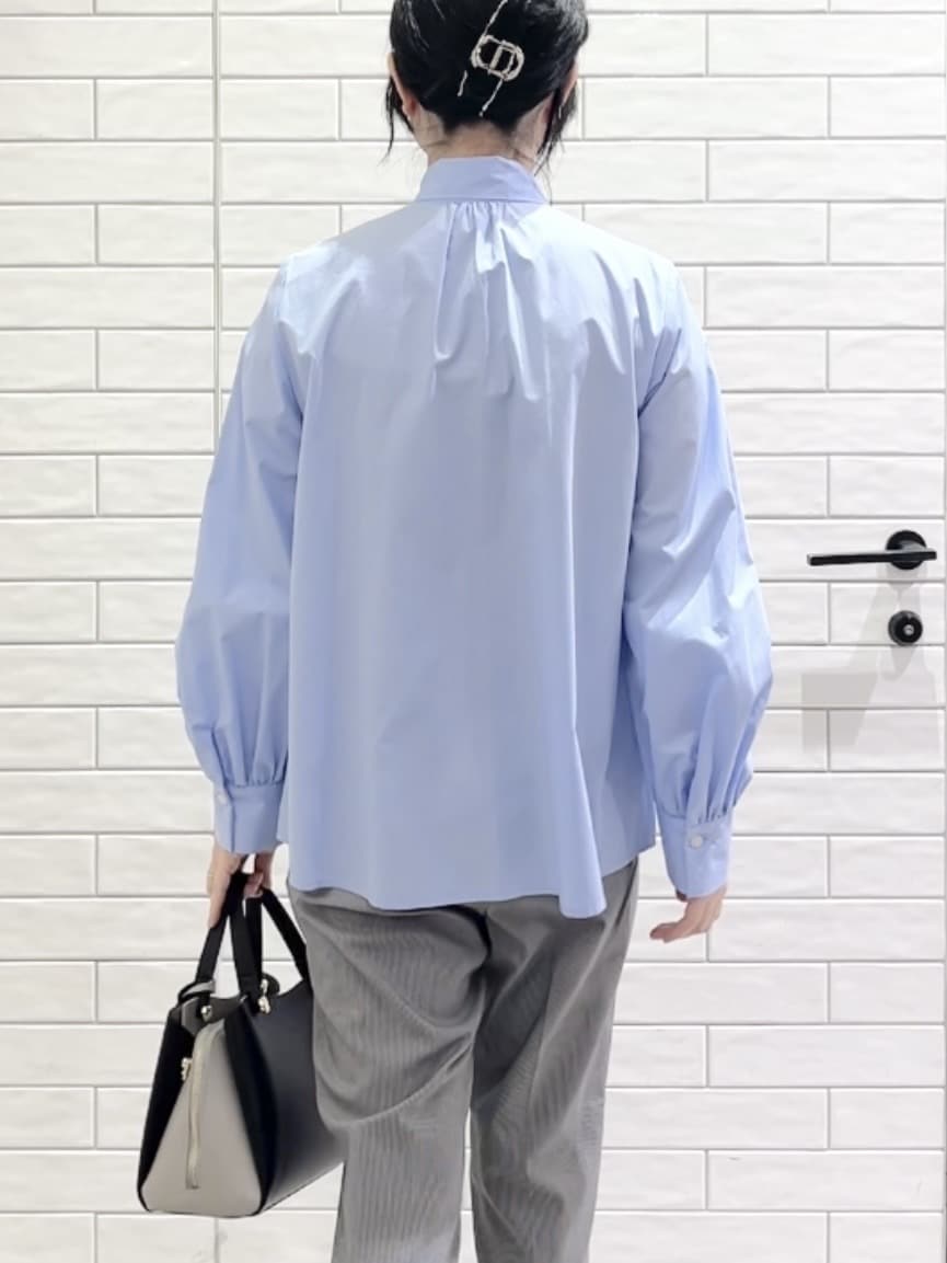 しおりさんの「OPAQUE.CLIP｜《通勤対応》ボウタイシャツブラウス【洗濯機OK】」を使ったコーディネート