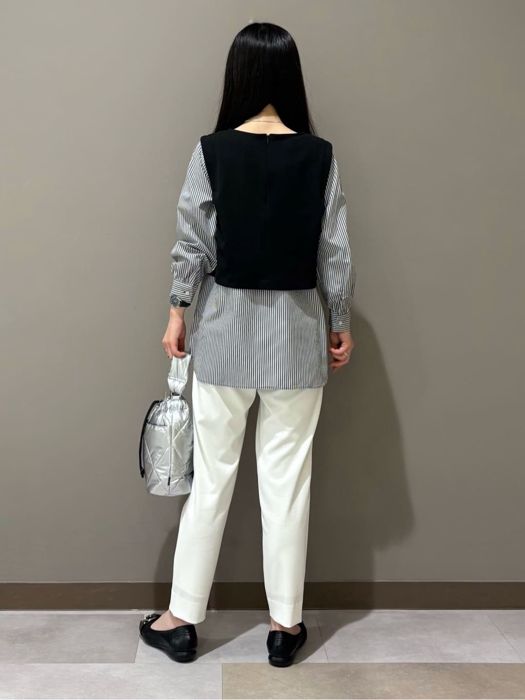 KEIKOさんの「INDIVI｜【花粉付着防止／撥水／UVケア】名品トレンチコート」を使ったコーディネート