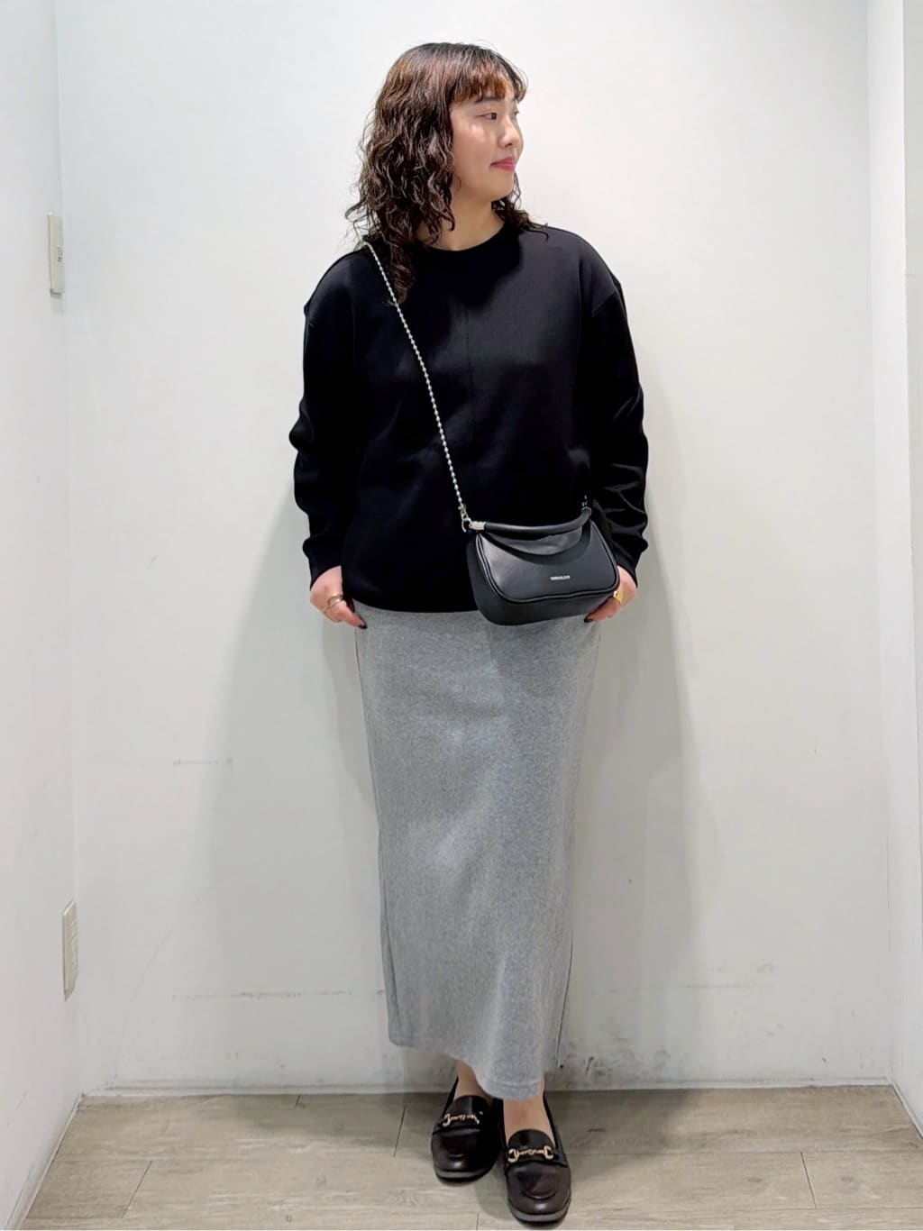 sumicaさんの「OPAQUE.CLIP｜リラクシーボリュームスリーブトップス【洗濯機OK】」を使ったコーディネート