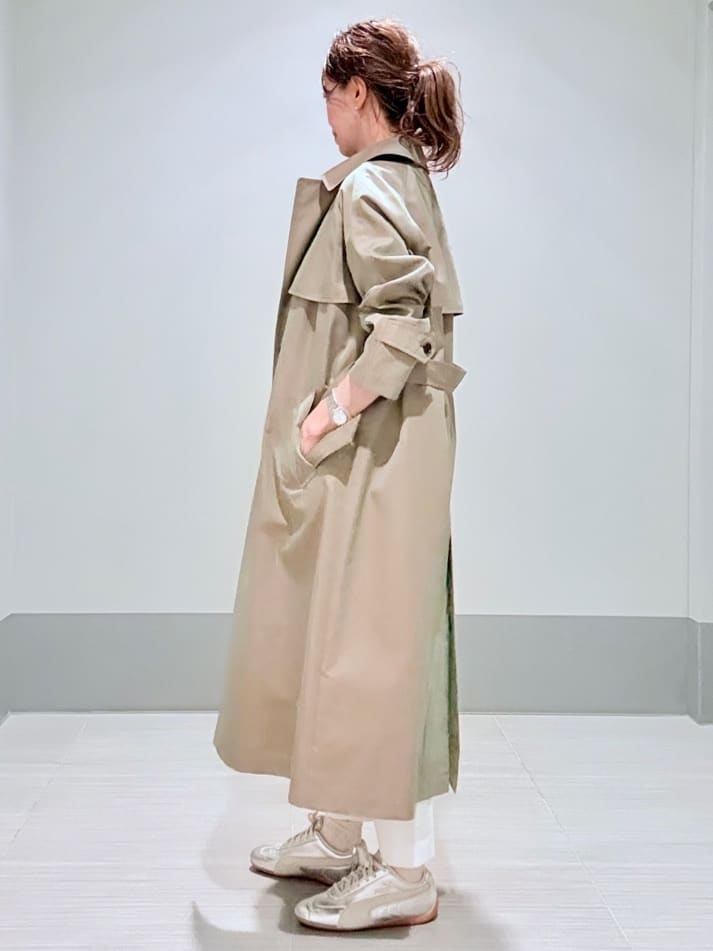 Yamaさんの「DRESSTERIOR｜【ウォッシャブル/美シルエット】ライトトレンチコート」を使ったコーディネート