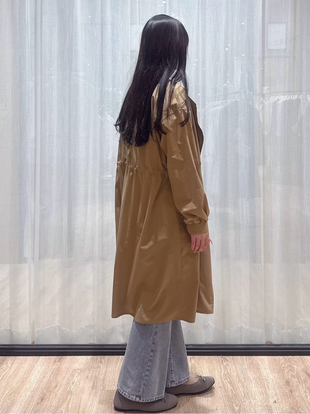 ぞうげさんの「OPAQUE.CLIP｜ヴィンテージクロスノーカラーロングコート【洗濯機OK／ストレッチ／イージーアイロン】」を使ったコーディネート