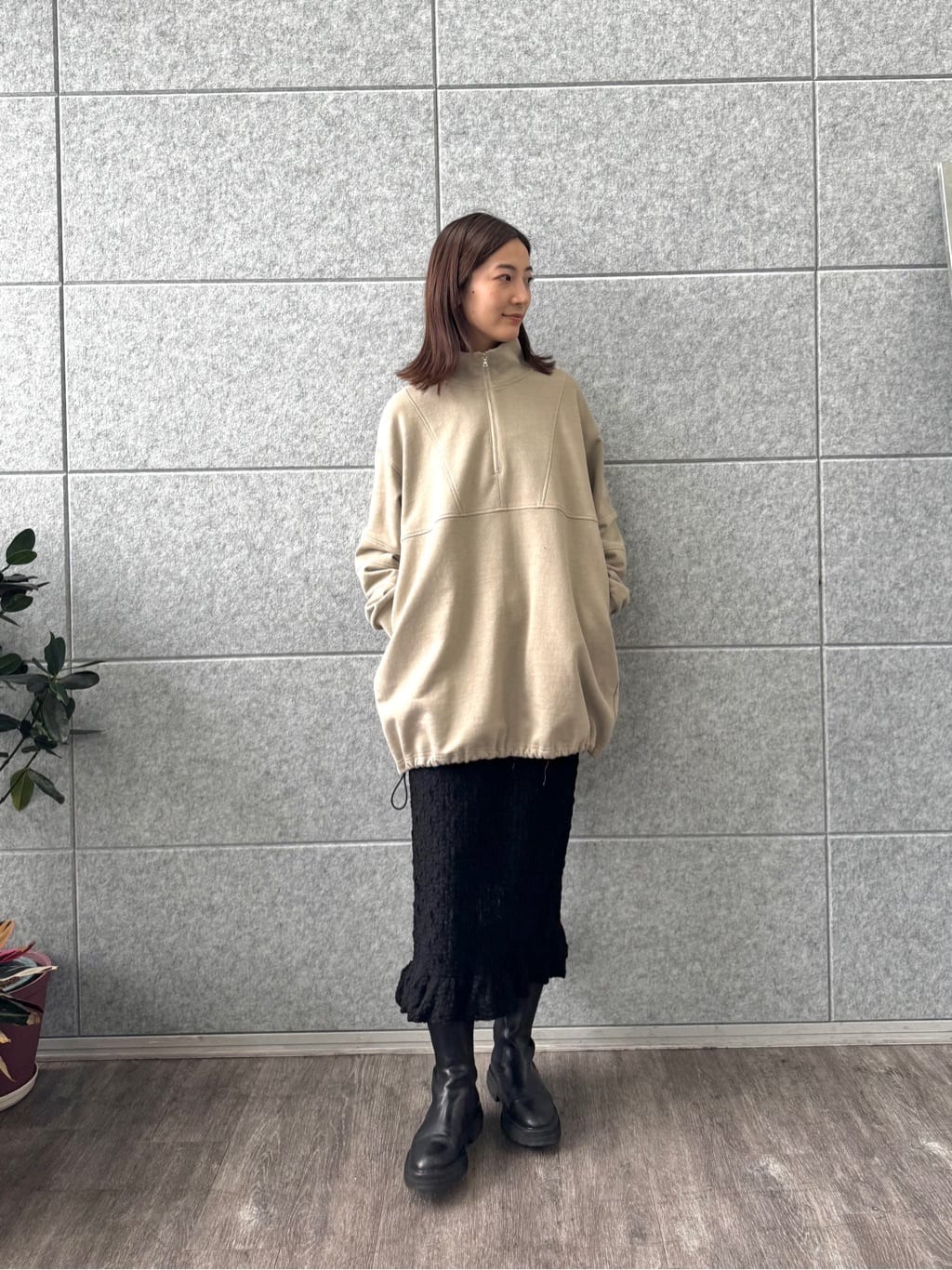 uchi__yamaさんの「CODE A｜sensual lace tight skirt」を使ったコーディネート