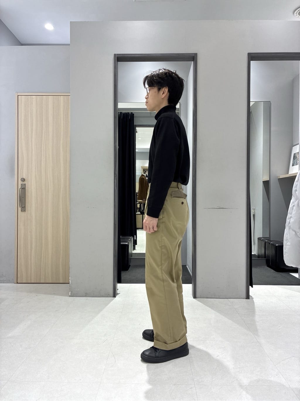わいずみさんの「TAKEO KIKUCHI｜播州 ドビーストライプ フラワーシャツ」を使ったコーディネート