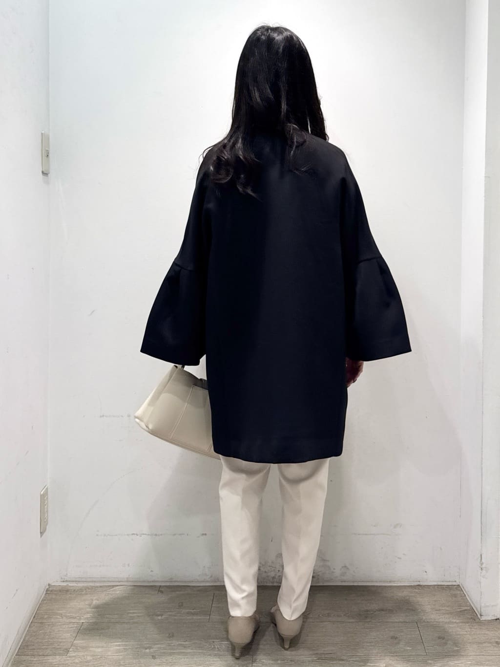 yuicciさんの「OPAQUE.CLIP｜フレアスリーブミドルコート【洗濯機OK】」を使ったコーディネート
