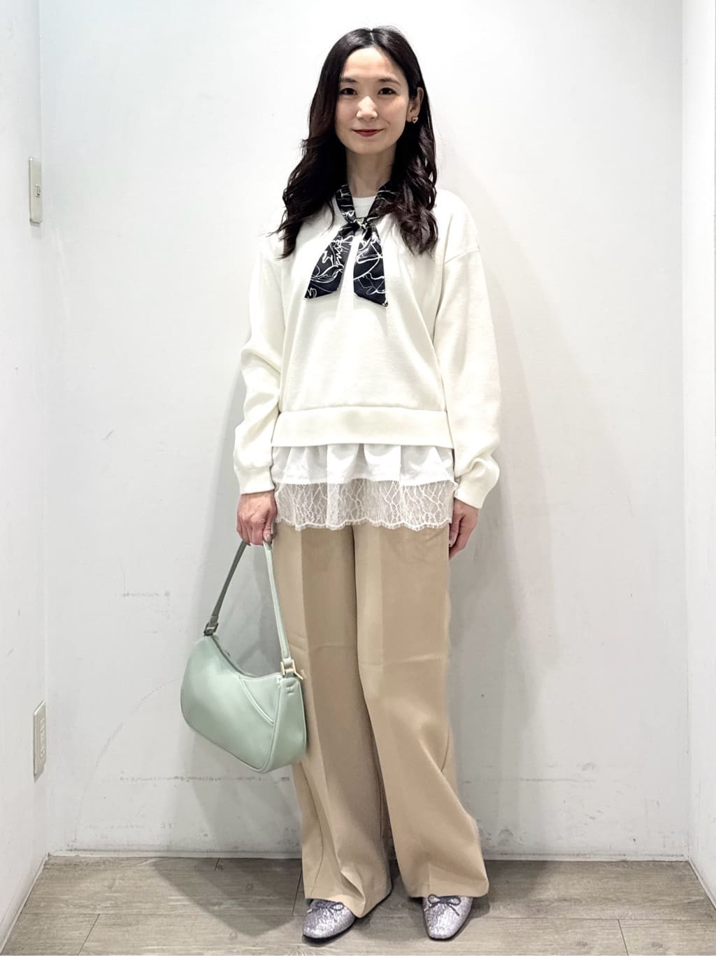 yuicciさんの「OPAQUE.CLIP｜裾レースドッキングニット」を使ったコーディネート