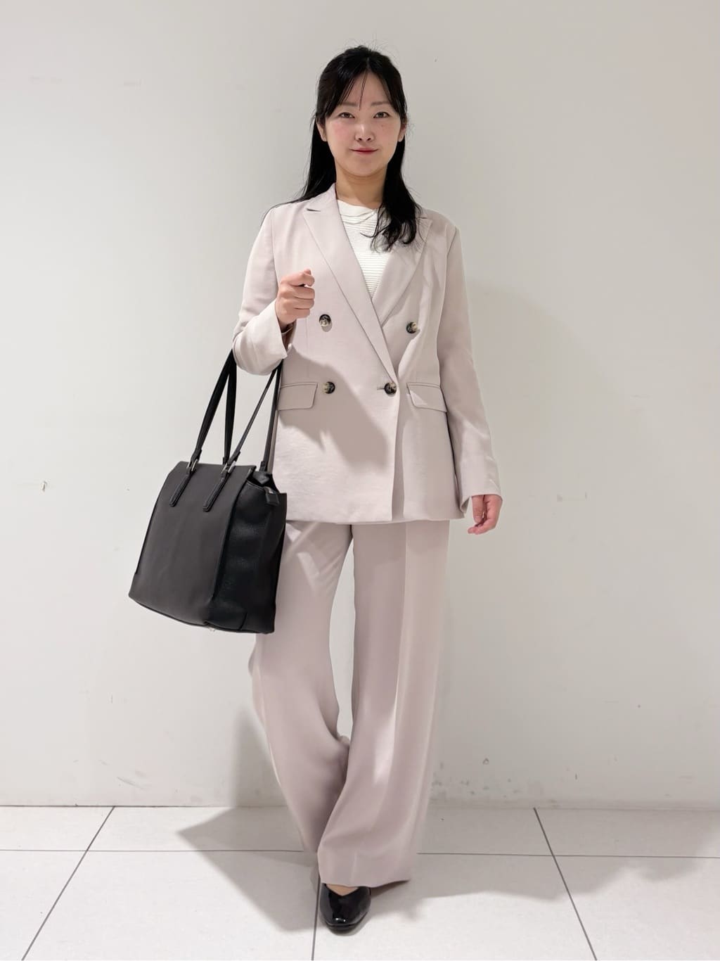 momokoさんの「INDIVI｜【洗える／多機能／SETUP可】着る日傘ダブルジャケット」を使ったコーディネート