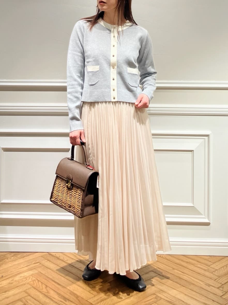 TSUKUIさんの「DRESSTERIOR｜◆ウォッシャブル コットンカシミヤ コンビカーデ」を使ったコーディネート