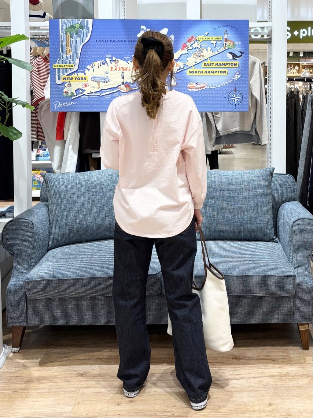 yuinaさんの「Dessin｜【360度可愛い・洗える】バックヘンリーカットソー」を使ったコーディネート