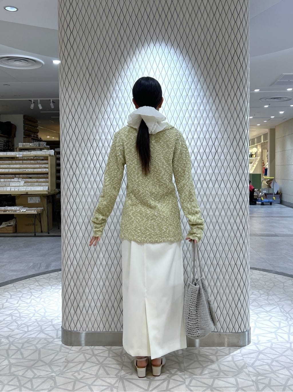 Renoさんの「INDIVI｜ブークレポロニット」を使ったコーディネート