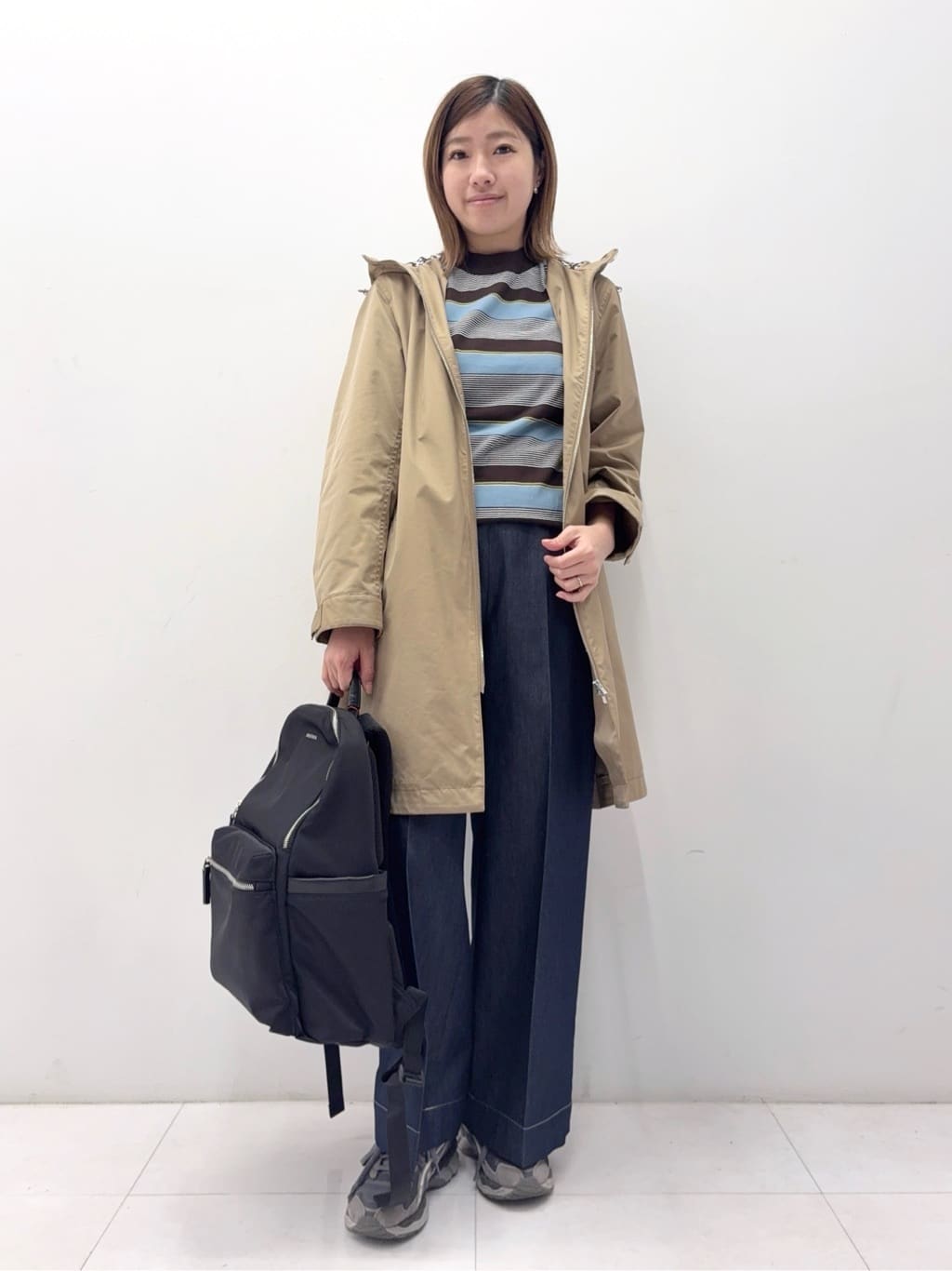 Nishijimaさんの「DRESSTERIOR｜【ウォッシャブル/撥水素材】撥水フーテッドツイルコート」を使ったコーディネート