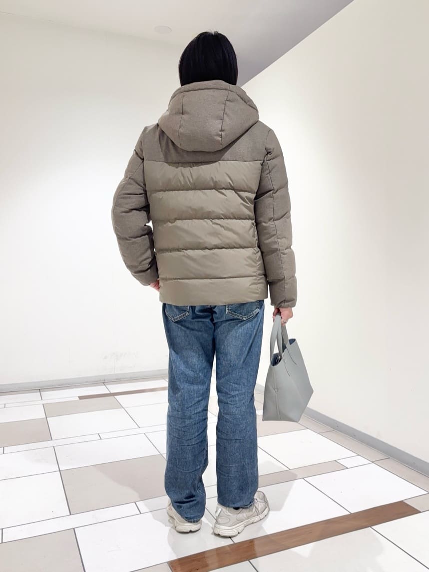 及川さんの「TAKEO KIKUCHI｜カラーコンビ ダウンブルゾン」を使ったコーディネート