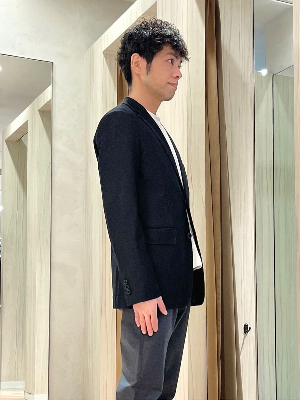 URAさんの「TAKEO KIKUCHI｜【ダウンライナー付き】ドビースタンドカラーコート」を使ったコーディネート