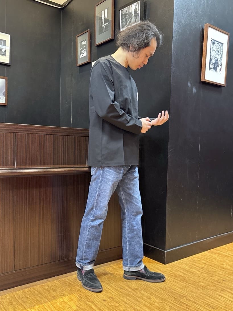 KEIさんの「TAKEO KIKUCHI｜【BOWLER HAT LABEL】Tエンブレム デニムシャツ」を使ったコーディネート