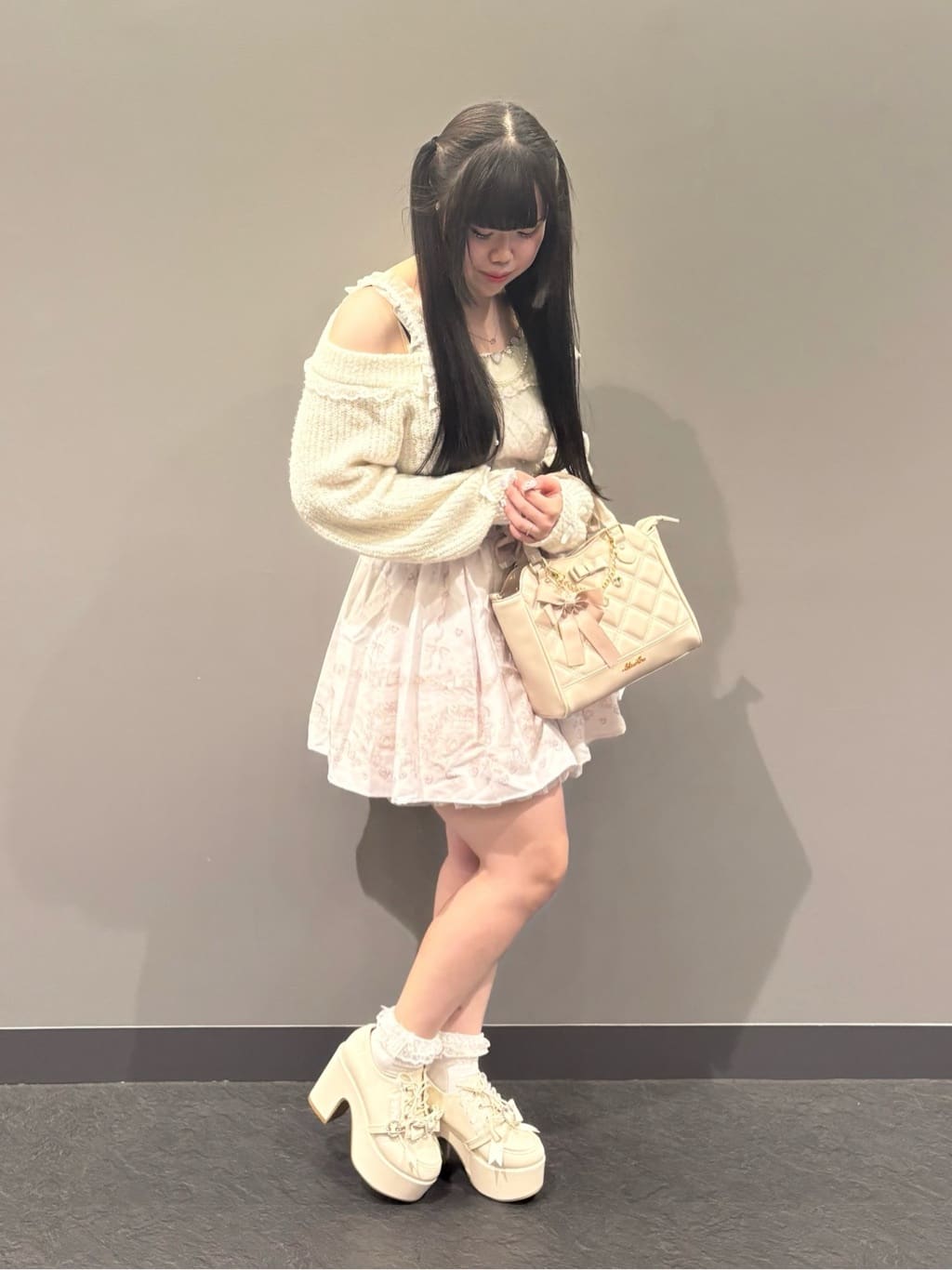 ひなさんの「ESPERANZA｜Wキルトチャーム付2WAYボストン」を使ったコーディネート