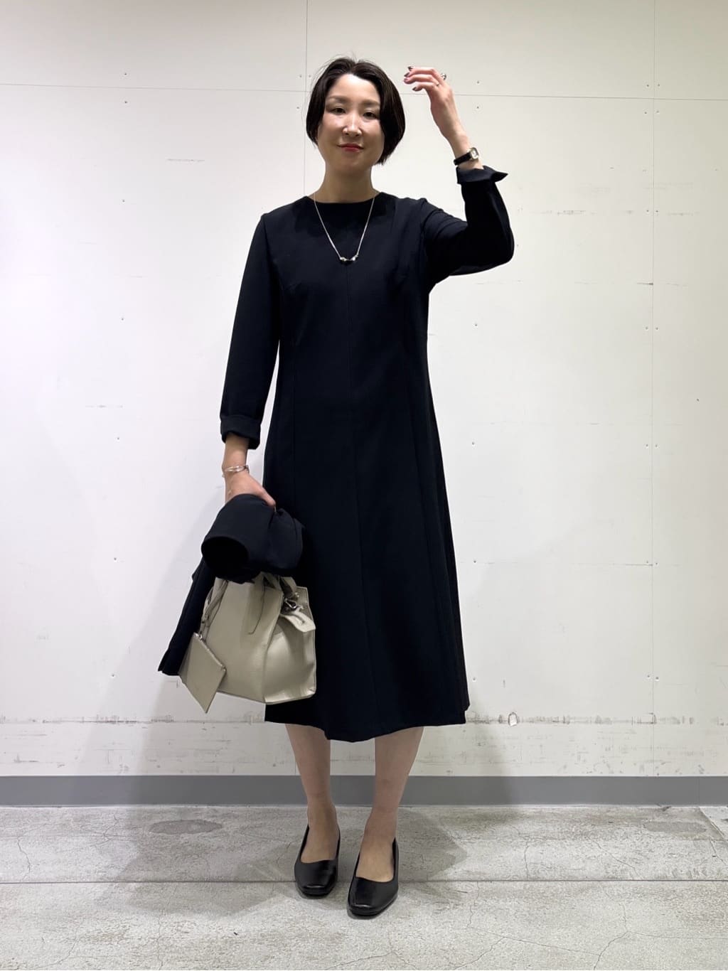yuriさんの「INDIVI｜【上品光沢／SETUP可能】切り替えデザインジャケット」を使ったコーディネート