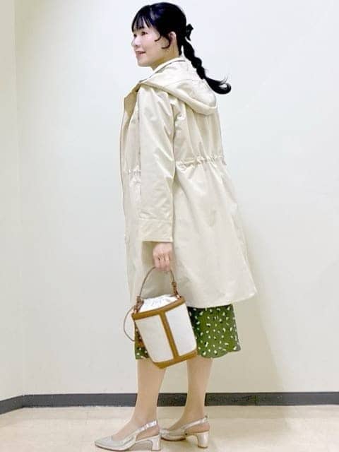  beni_gingerさんの「Reflect｜【セレモニー／通勤／おでかけに◎】フラワープリントボウタイワンピース」を使ったコーディネート