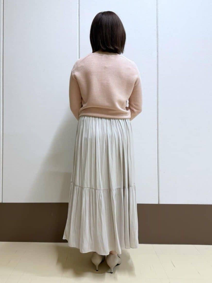 Rikoさんの「INDIVI｜【洗える／丈調整可能】ギャザーフレアスカート」を使ったコーディネート