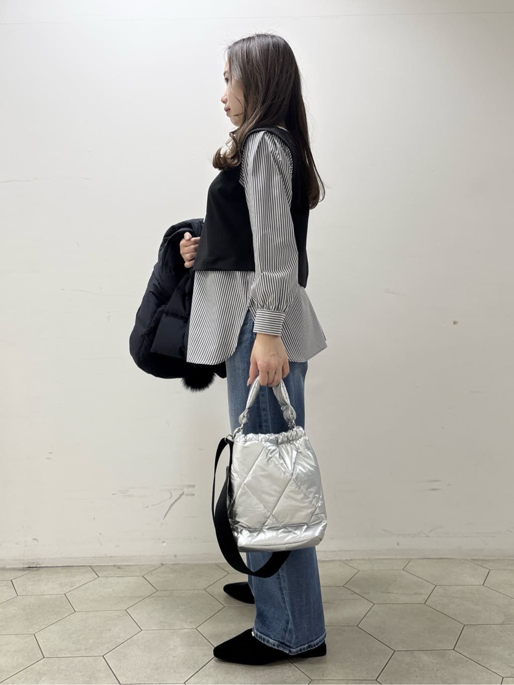 kahoさんの「INDIVI｜【褒められデニム】ワイドストレート デニムパンツ」を使ったコーディネート