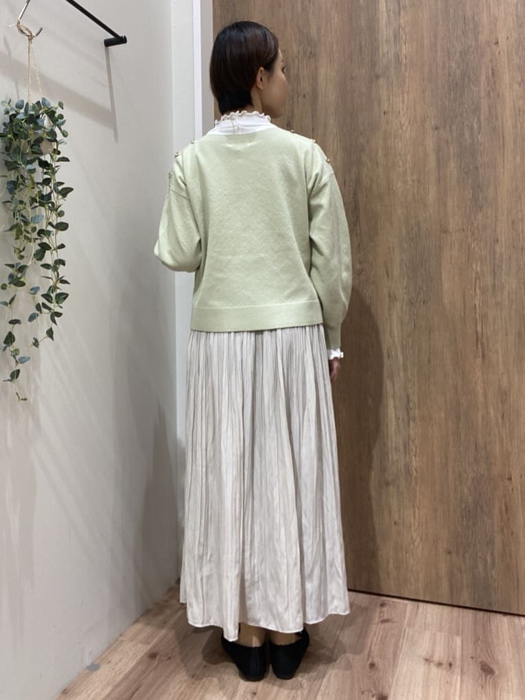 まなしぃさんの「grove｜【おうちで洗える】顔周りすっきり、ボートネックニット」を使ったコーディネート