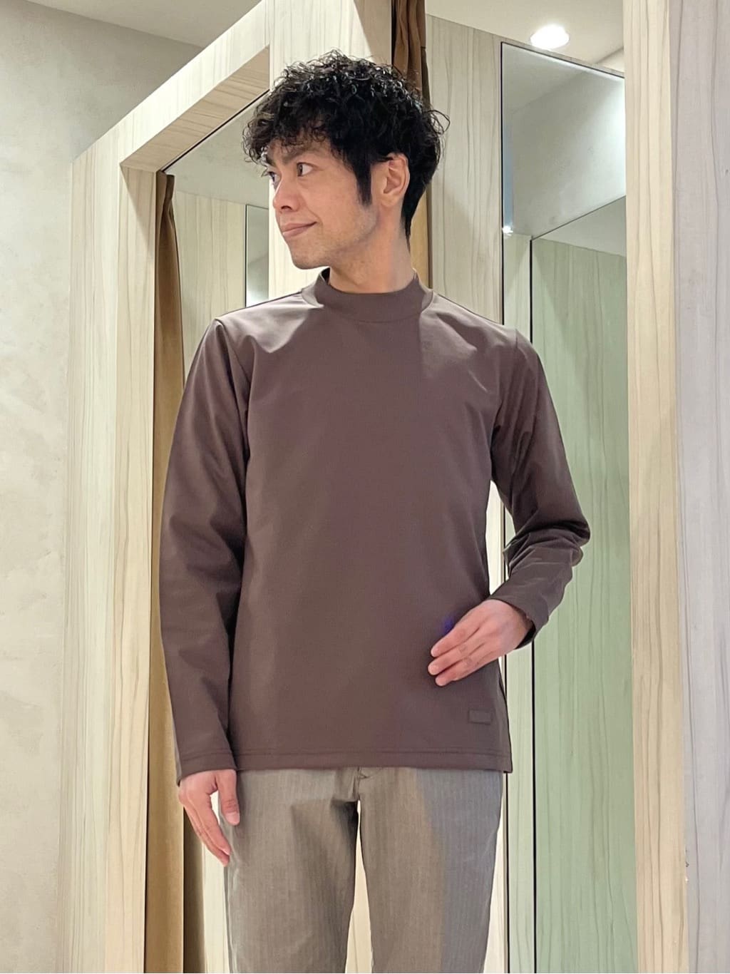 URAさんの「TAKEO KIKUCHI｜スタンドカラー ショート リブ ブルゾン」を使ったコーディネート
