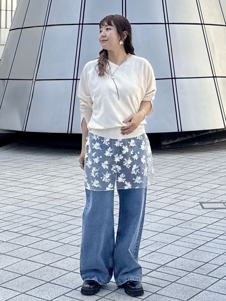 chikoさんの「OPAQUE.CLIP｜リラクシードルマンスリーブニット【洗濯機OK／抗ピル】」を使ったコーディネート
