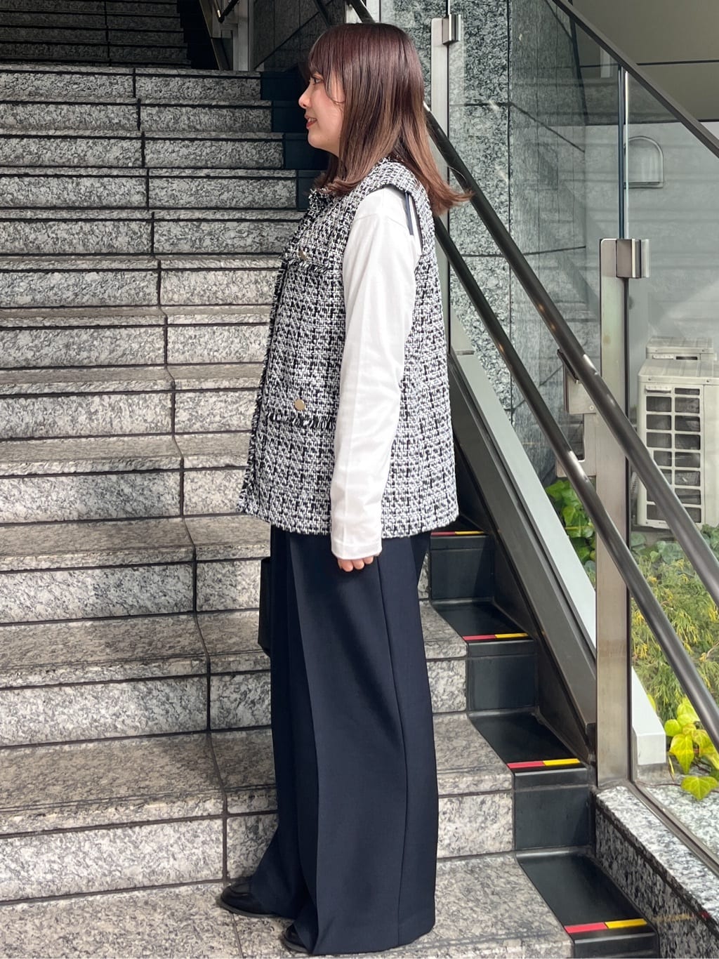 HANNAさんの「OPAQUE.CLIP｜《通勤対応》ツイードジレ【洗える】」を使ったコーディネート