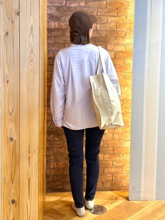 mieさんの「SHOO･LA･RUE｜【SHOO・LA・RUE DENIM】毎日使いたくなる ストレッチデニムスキニーパンツ」を使ったコーディネート