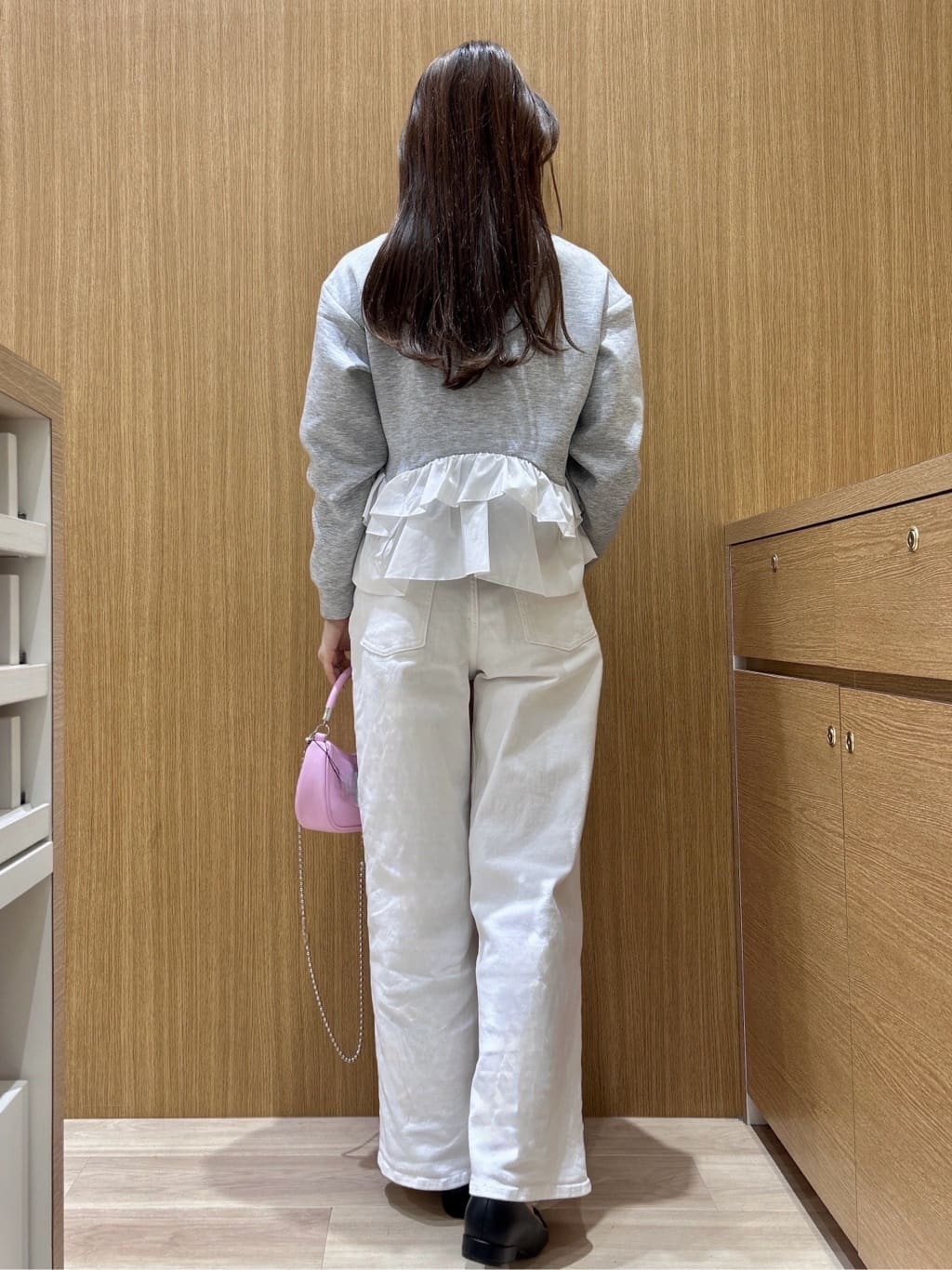 maiさんの「OPAQUE.CLIP｜裾フリルドッキングトップス【洗濯機OK】」を使ったコーディネート