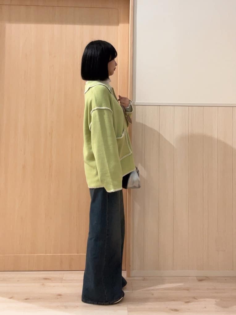 はっしーさんの「SHOO･LA･RUE｜ステッチ襟付きが魅力な ジップニットカーディガン」を使ったコーディネート