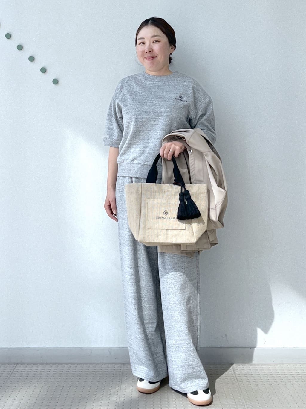 Soeさんの「DRESSTERIOR｜【セットアップ可/ウォッシャブル】ストレッチ裏毛ハーフスリーブプルオーバー」を使ったコーディネート
