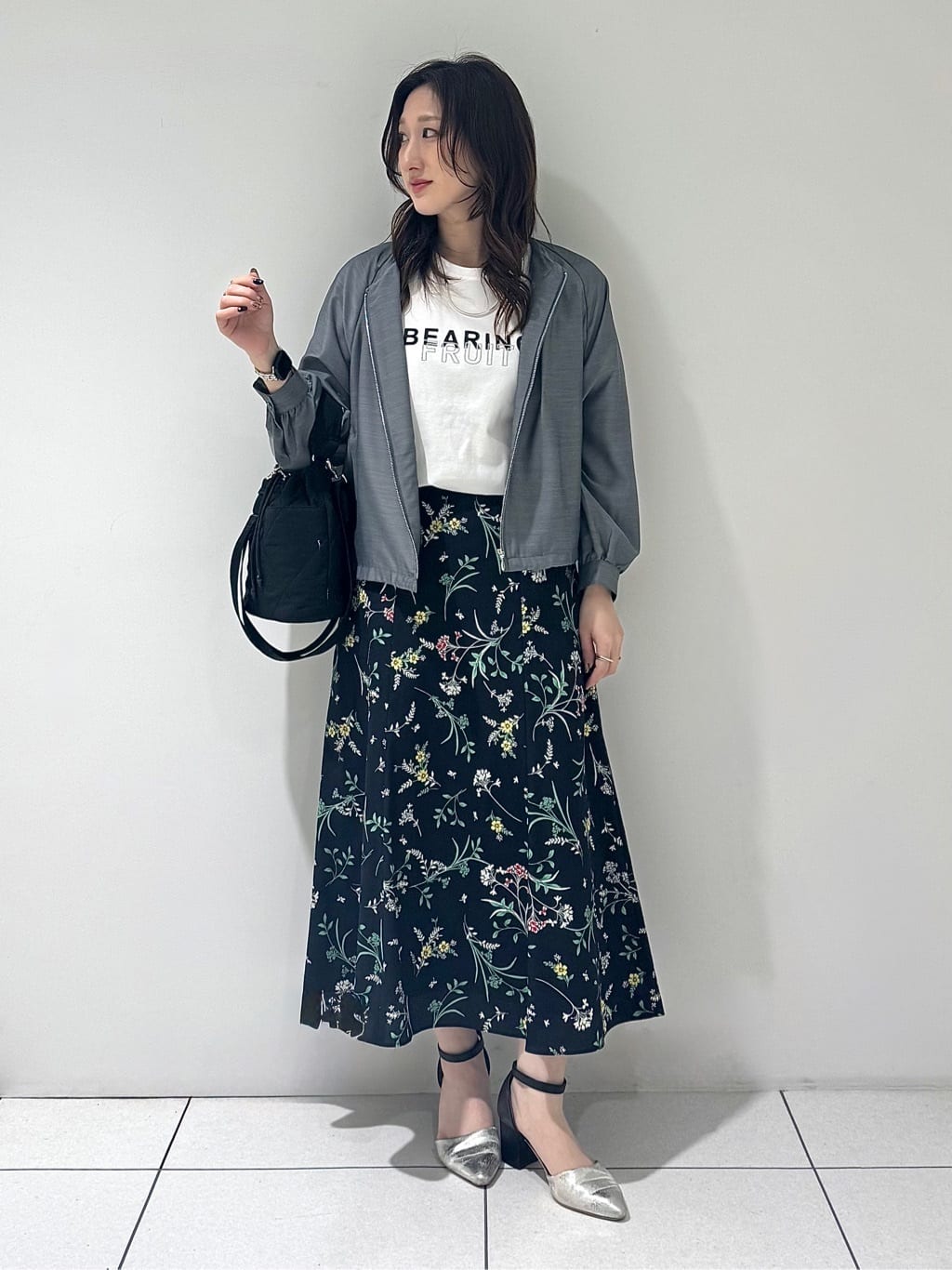 そんさんの「INDIVI｜【洗える／大人シアー】エアリー バルーンブルゾン」を使ったコーディネート