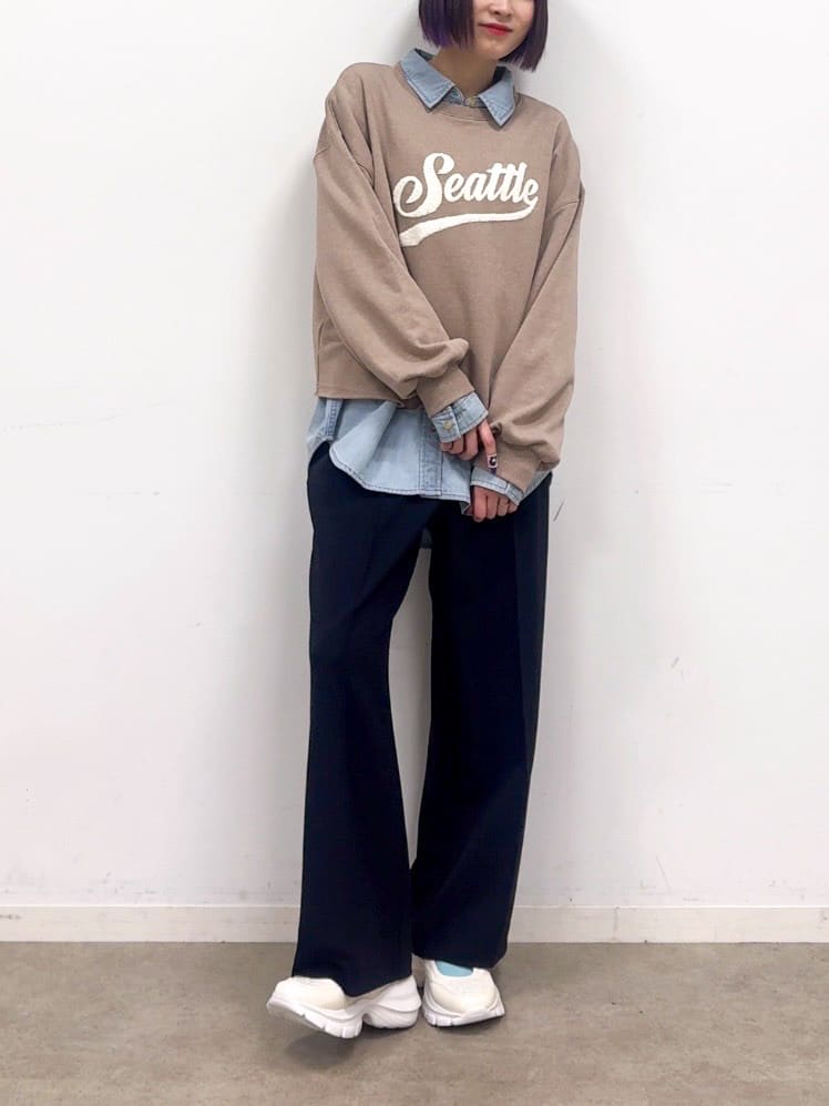 𝐜𝐡𝐢𝐤𝐚さんの「SHOO･LA･RUE｜【防花粉/S-LL】ウエストマークですっきり見え　軽やかスタンドブルゾン」を使ったコーディネート