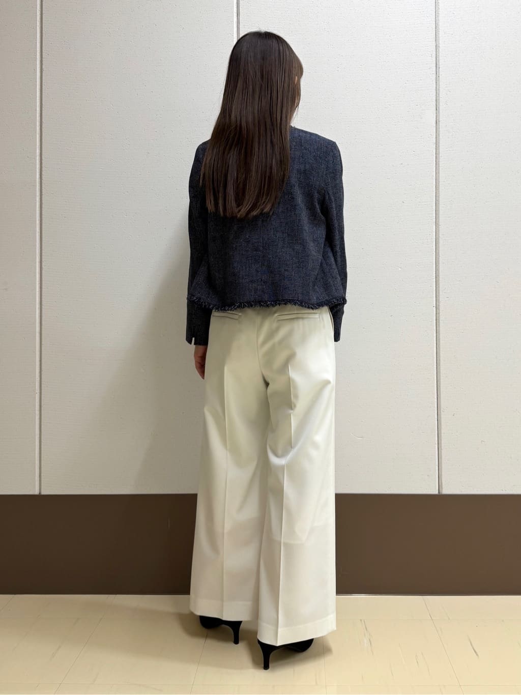 mamiさんの「INDIVI｜【洗える】ラッフルサテンブラウス」を使ったコーディネート