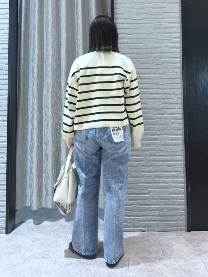 chさんの「THE SHOP TK｜【羽織るだけでこなれ感を演出】デニム切替カーディガン」を使ったコーディネート