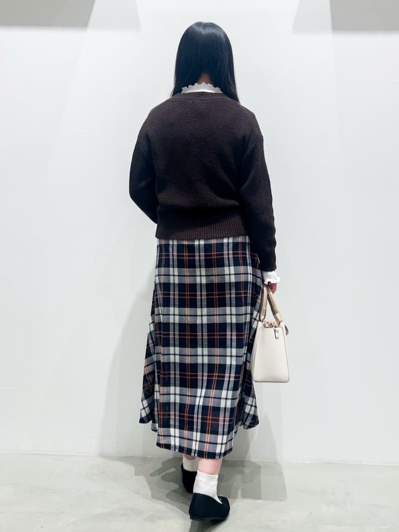 seinaさんの「grove｜【コラボITEM】Philly Chocolate ブークレカーディガン」を使ったコーディネート