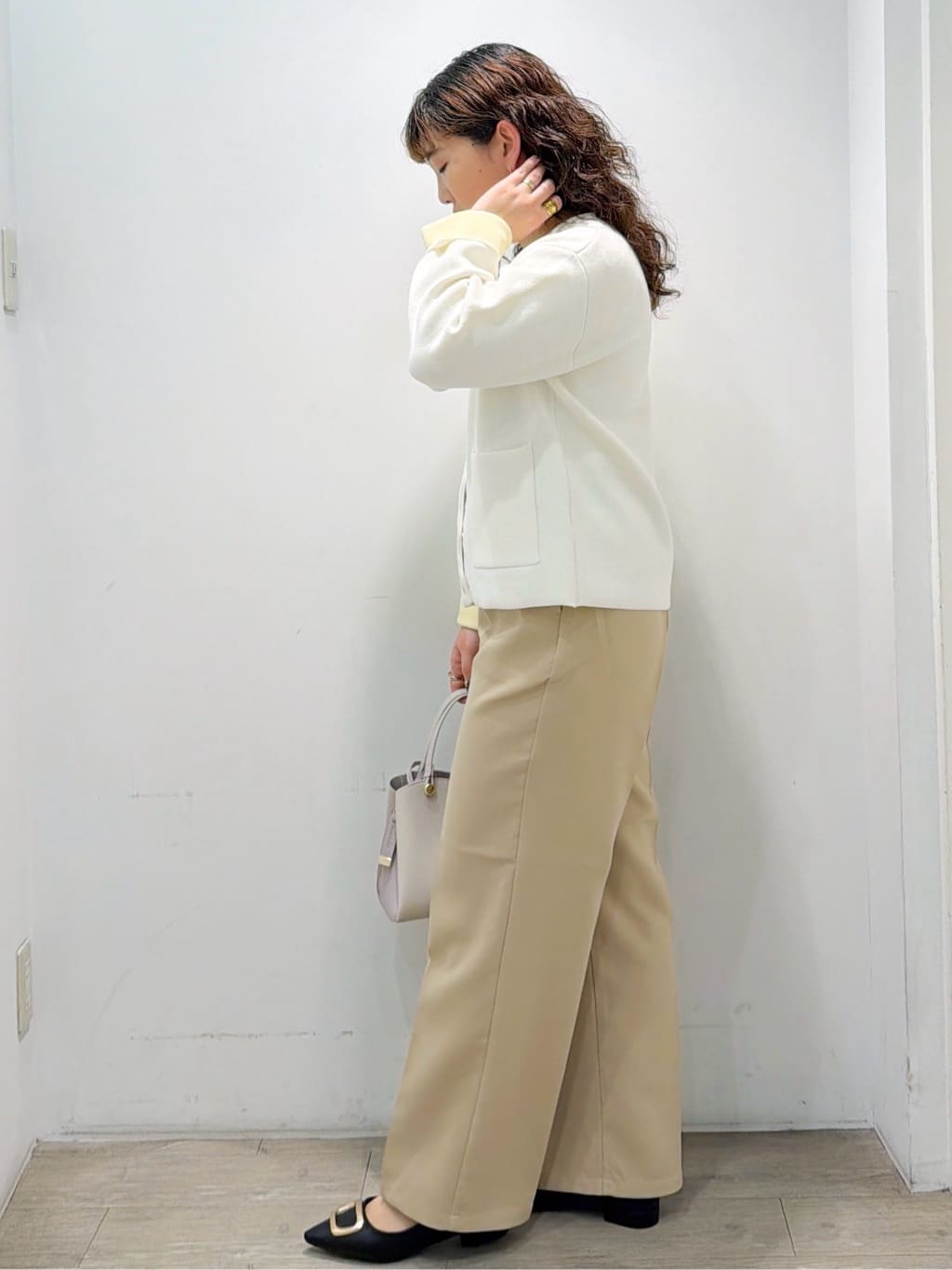 sumicaさんの「OPAQUE.CLIP｜イージーワイドパンツ【洗濯機OK】」を使ったコーディネート