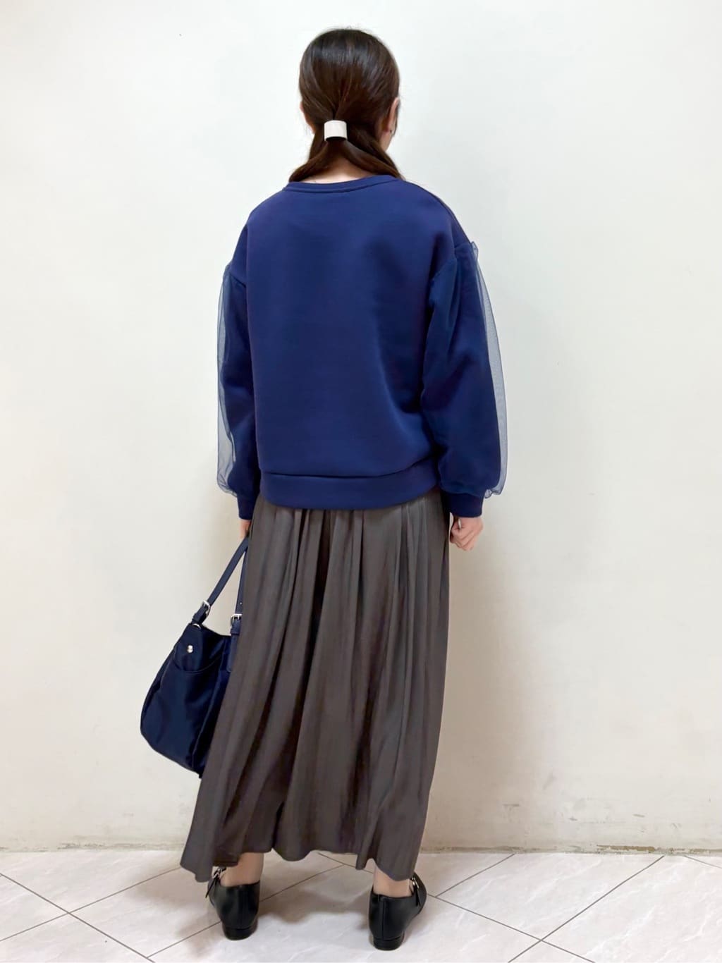 mikiさんの「Reflect｜チュールレイヤードスリーブプルオーバー」を使ったコーディネート