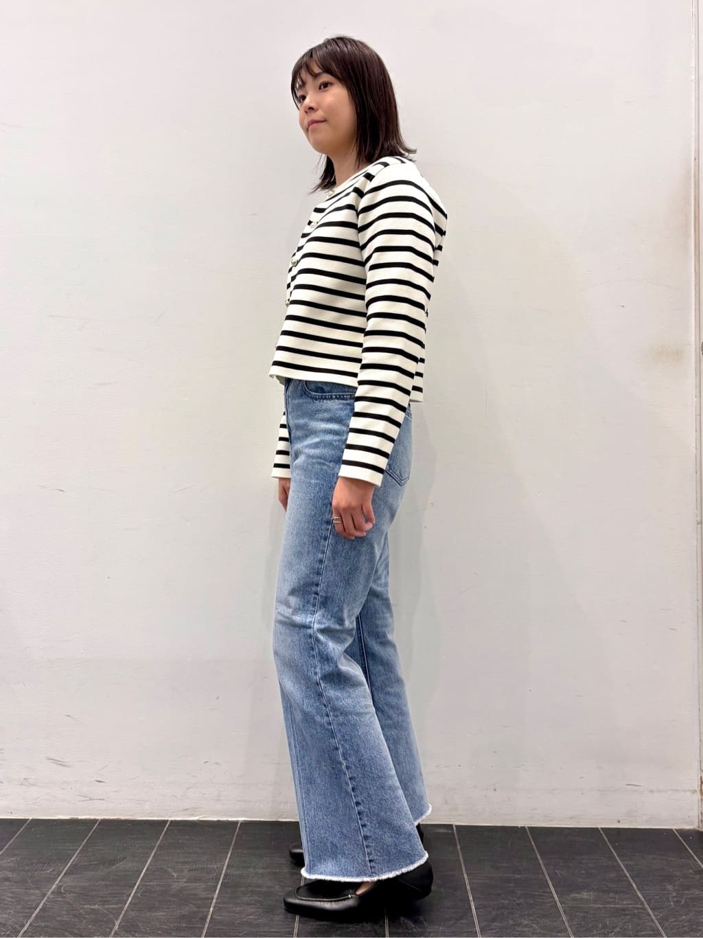 おしずさんの「THE SHOP TK｜ハーフミラノカーデ」を使ったコーディネート