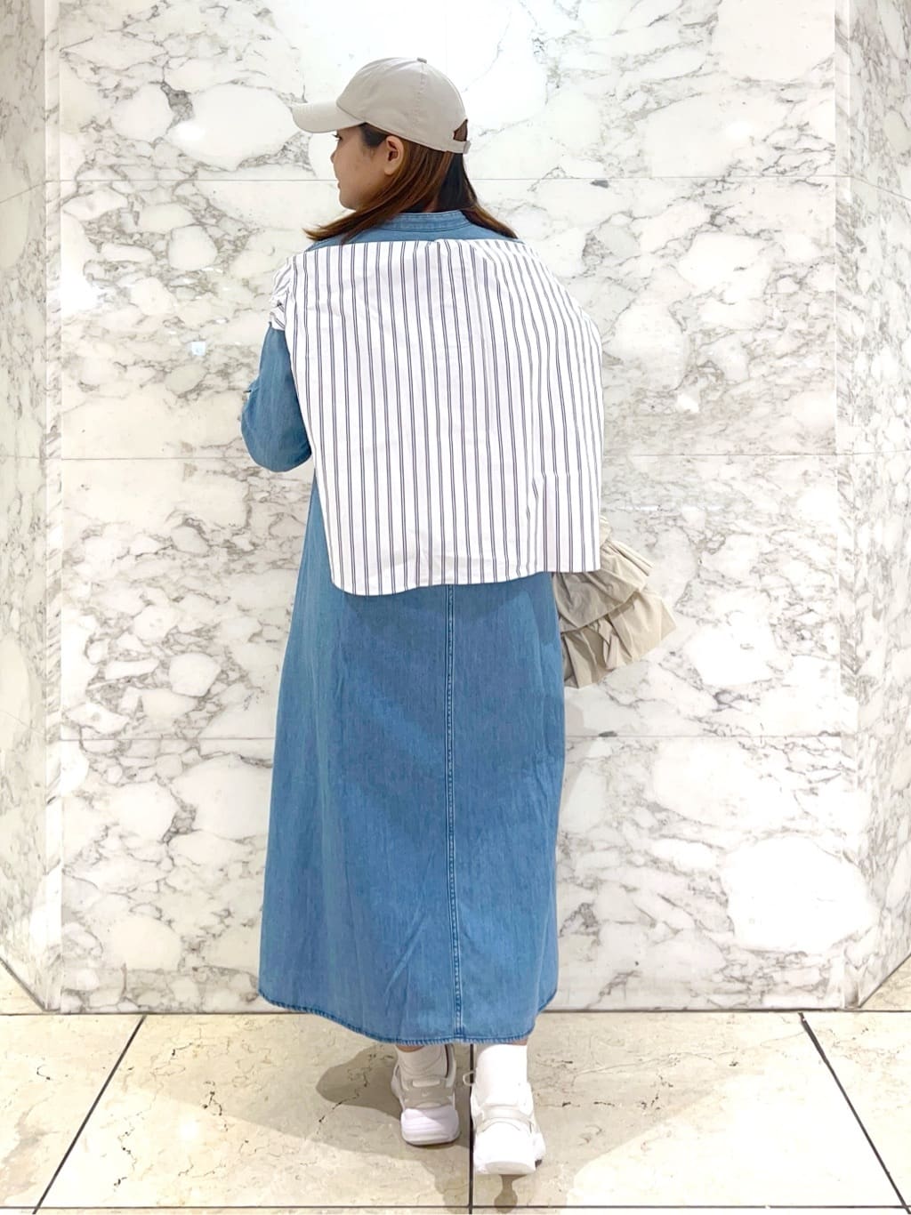 ARISAさんの「grove｜【Lee&times;grove別注】LOCO FLARE DRESS」を使ったコーディネート