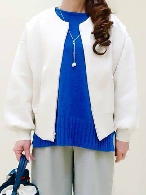 花さんの「Reflect｜ドライタッチストレートワイドパンツ」を使ったコーディネート