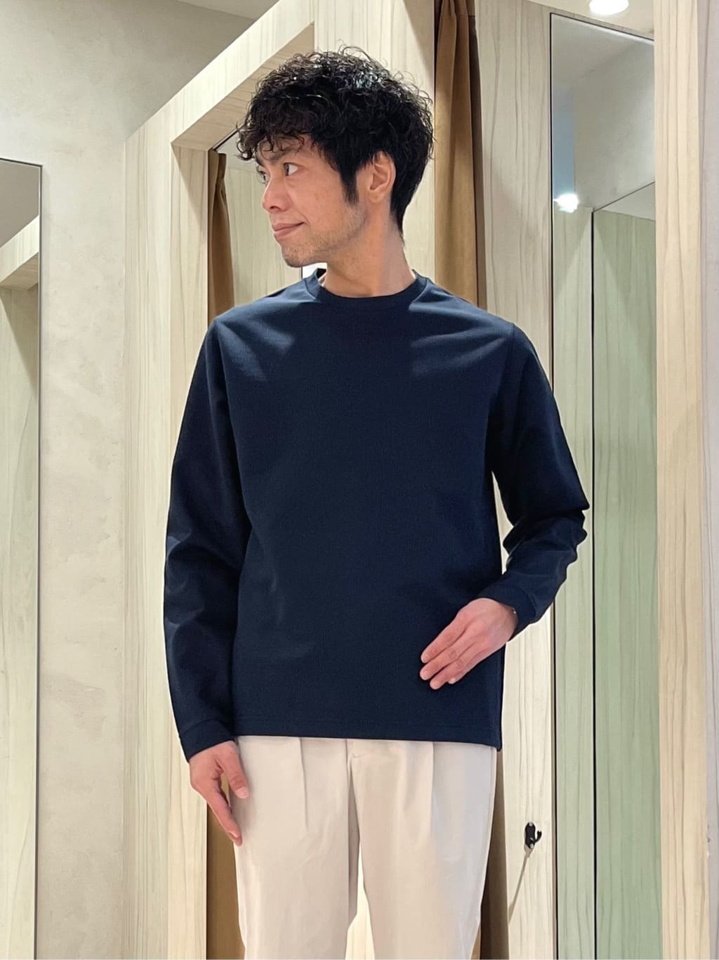 URAさんの「TAKEO KIKUCHI｜畦編みチェック ニットカーディガン」を使ったコーディネート