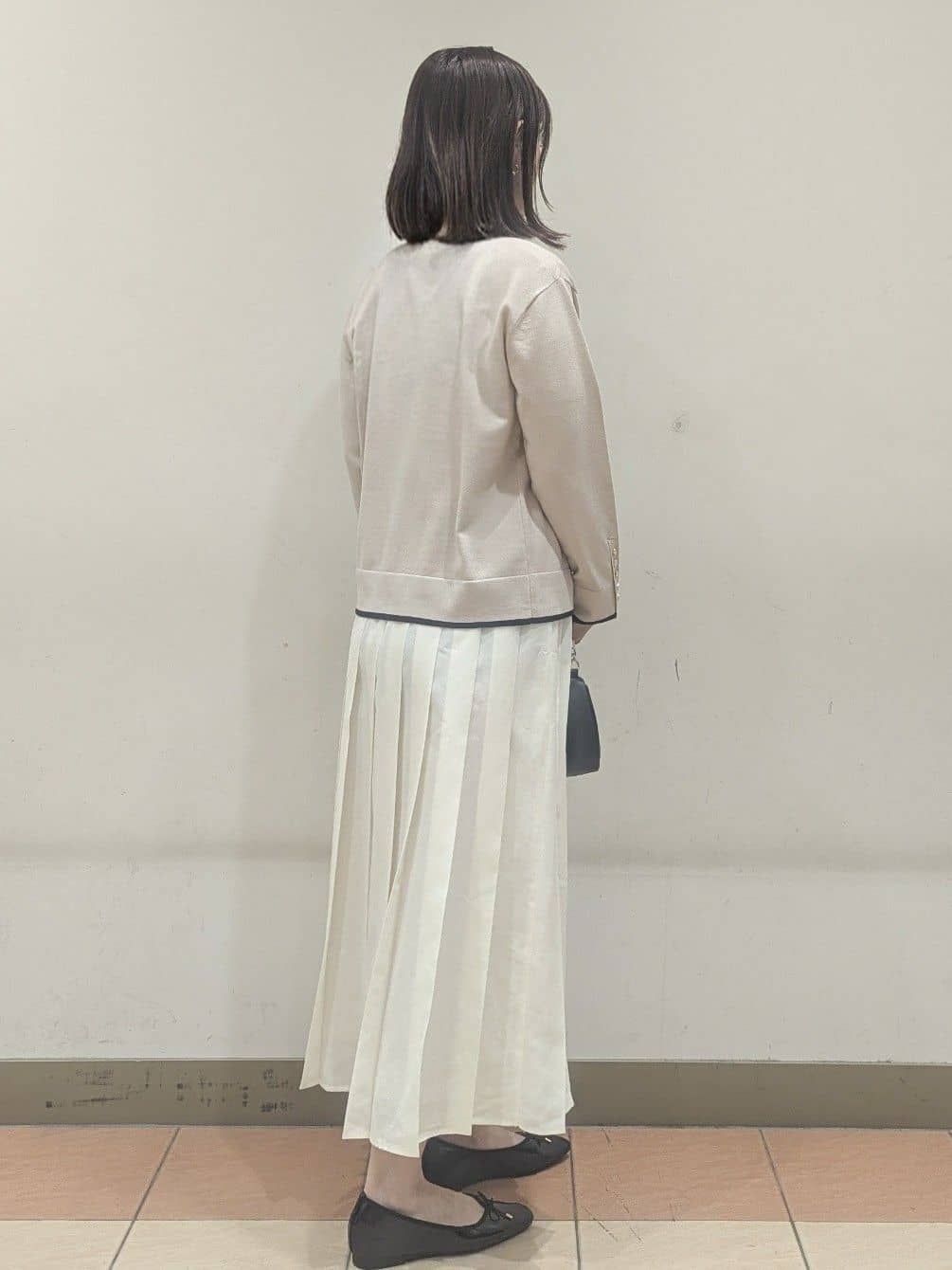 Miさんの「OPAQUE.CLIP｜金ボタン使いリラクシーニット【洗濯機OK】」を使ったコーディネート